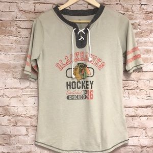 WOMENS CHICAGO BLACKHAWKS TEE